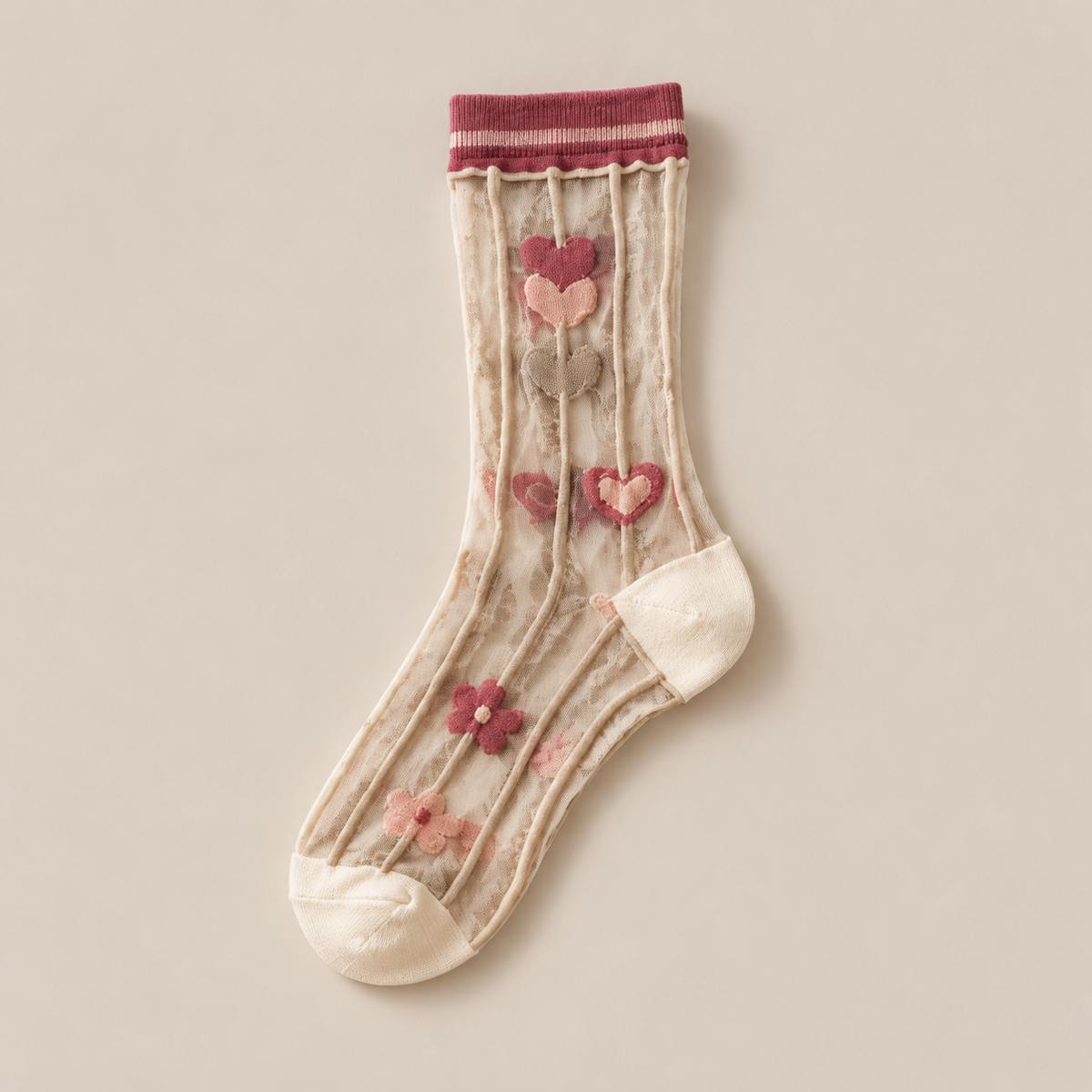 Chaussettes transparentes femme à fleurs, Cœurs – La Ravissante Lou Renard