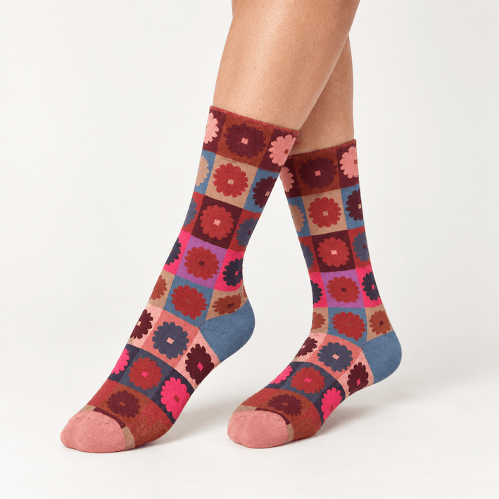 Chaussettes fantaisie femme motifs colorés – La Généreuse Lou Renard