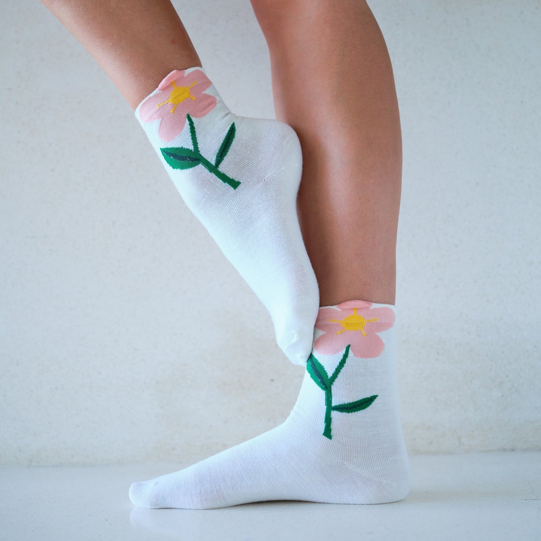 Sterntaler Chaussettes D'Aventure Filles – Motif Fleurs Avec Semelle Caoutchouc Antidérapante