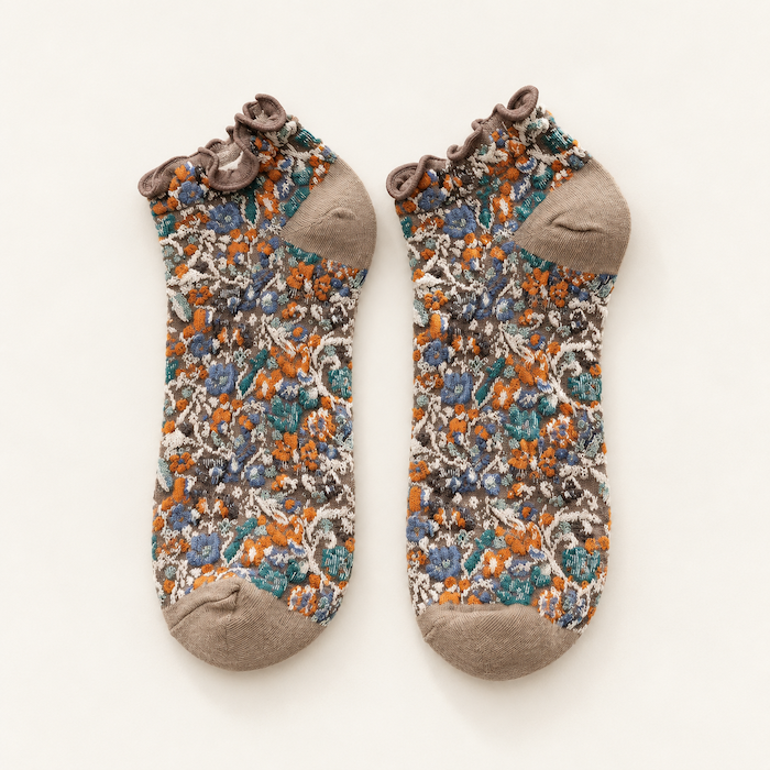Chaussettes fleuries femme à froufrous, Kaki – La Mystérieuse Lou Renard