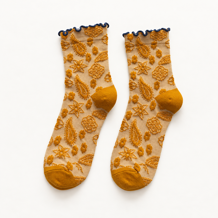 Chaussettes fantaisie femme bandana à froufrous, Jaune – La Subtile Lou Renard