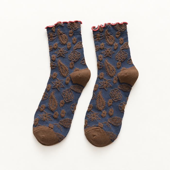 Chaussettes fantaisie femme bandana à froufrous, Marine – La Subtile Lou Renard