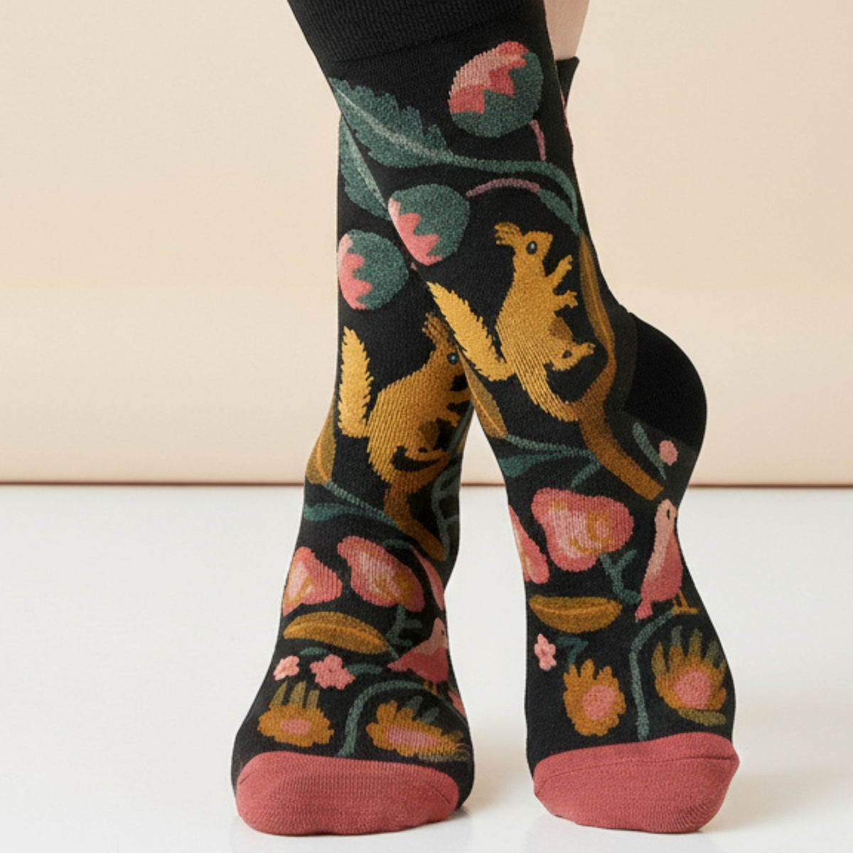 Chaussettes fantaisie femme style tableaux – La Peintre Lou Renard